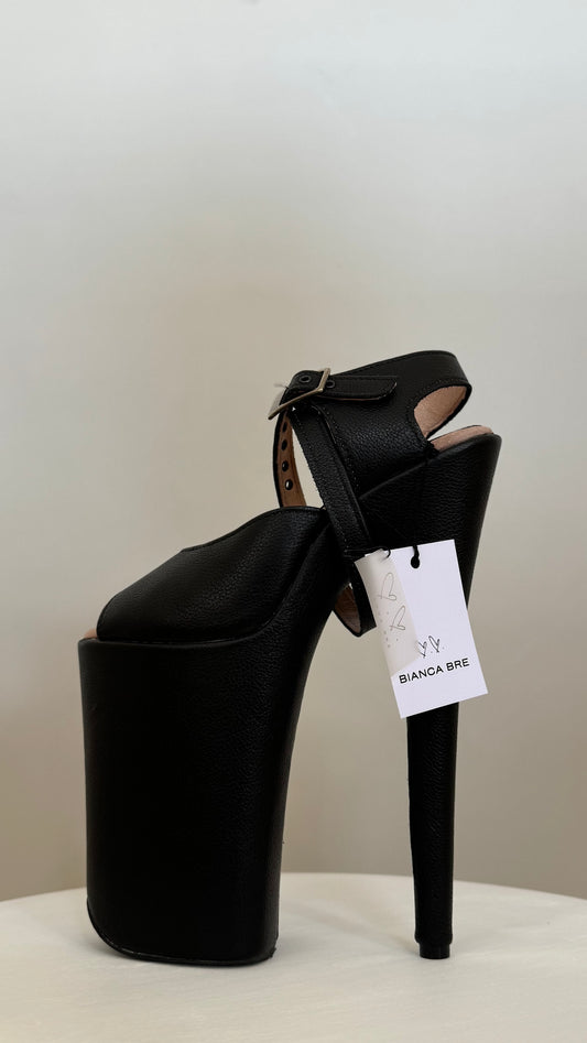 PRE-ORDER BLACK CAVIAR Sandal size 5-10 (SAMPLES)