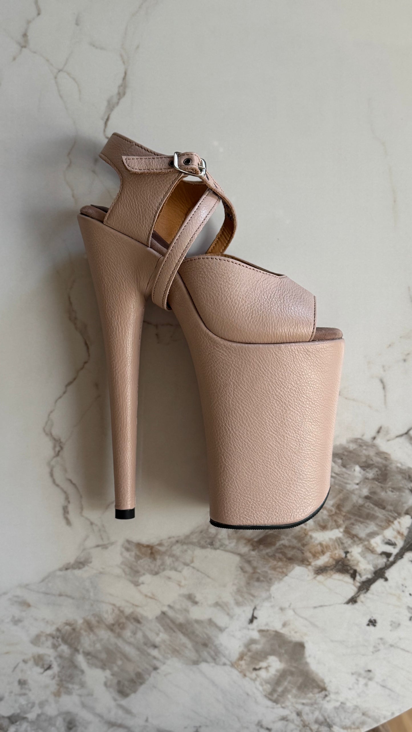NUDE BALLET Sandals