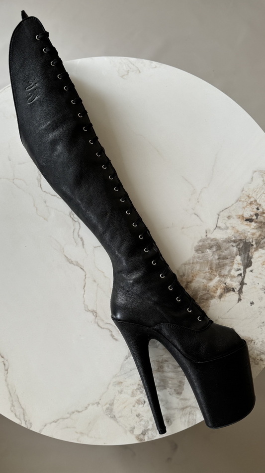 PRE-ORDER BLACK CAVIAR Overknee