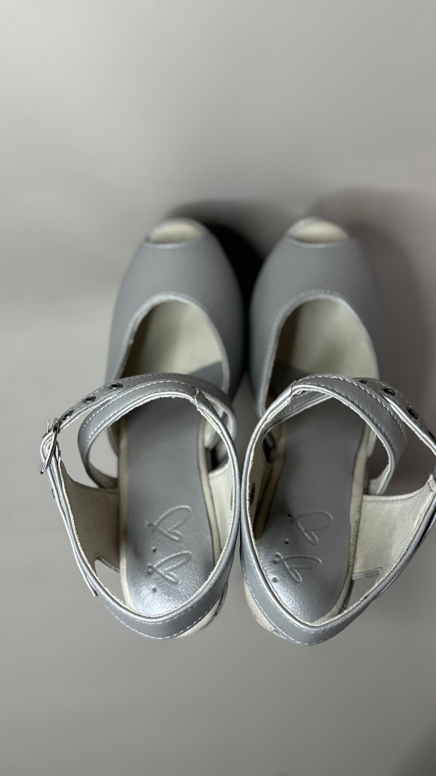 SOFT SILVER / VEGAN Sandal (sample)