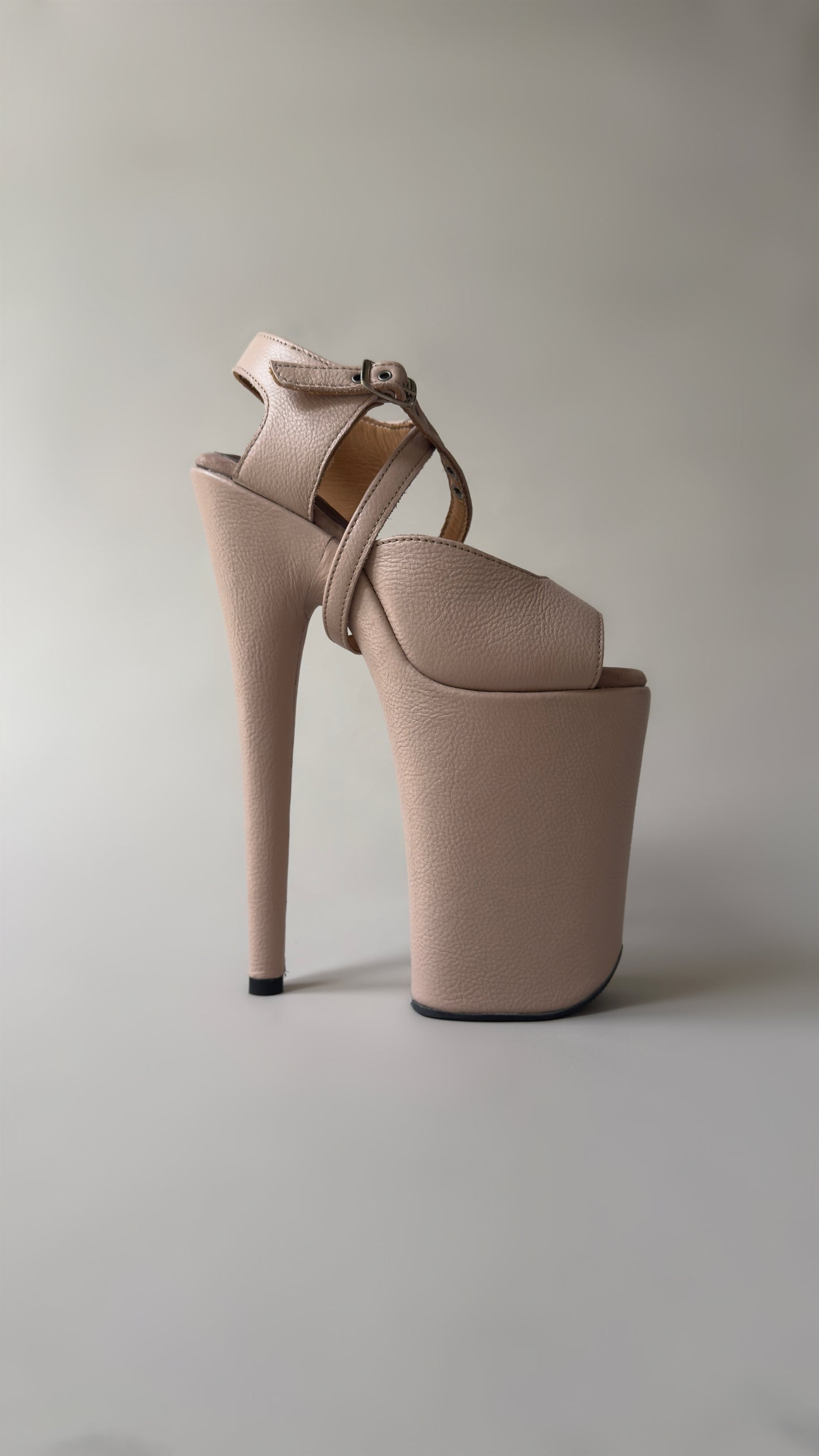 NUDE BALLET Sandals