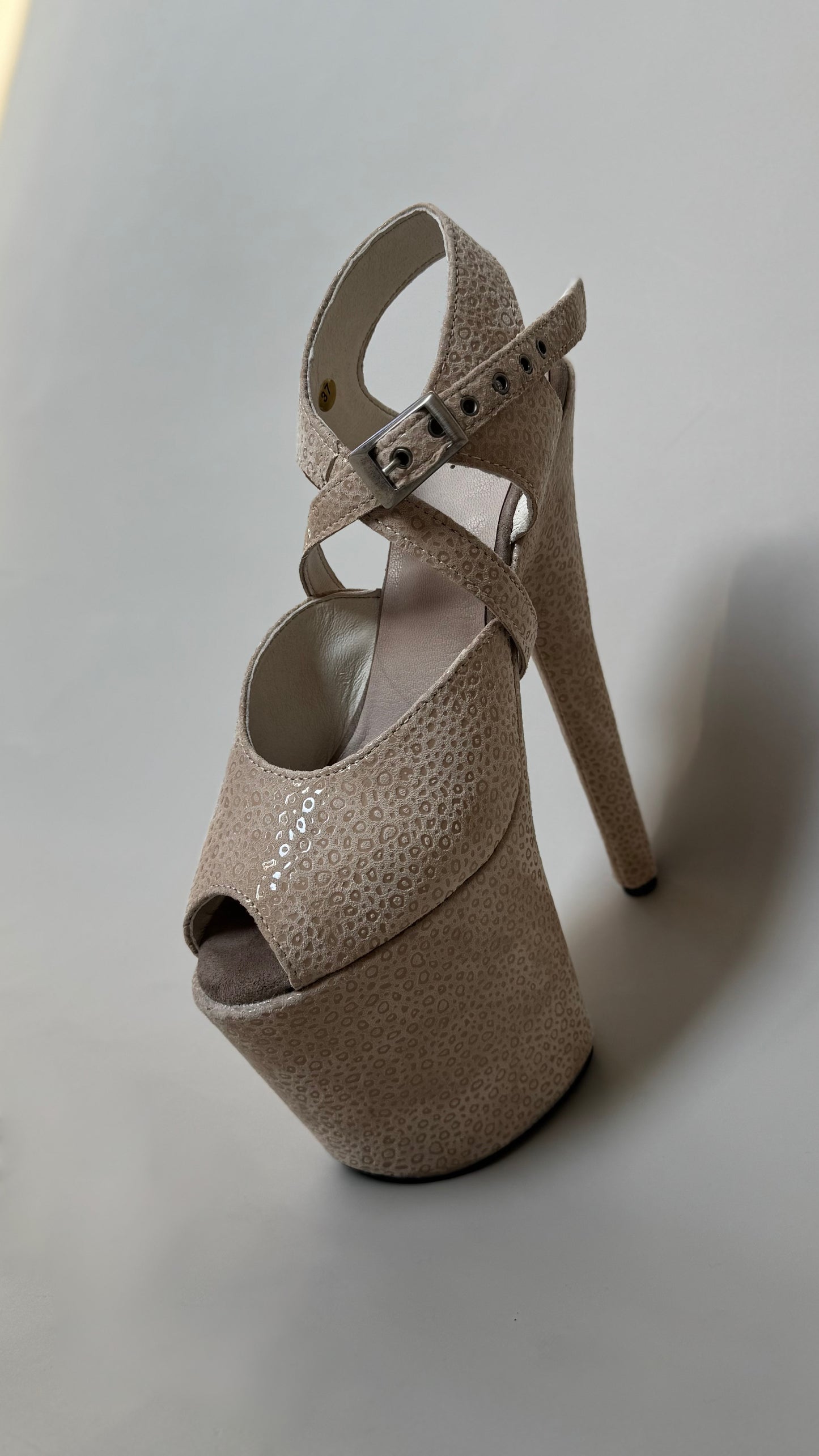 PRE-ORDER NUDE Sandal size 5-10 (SAMPLES)