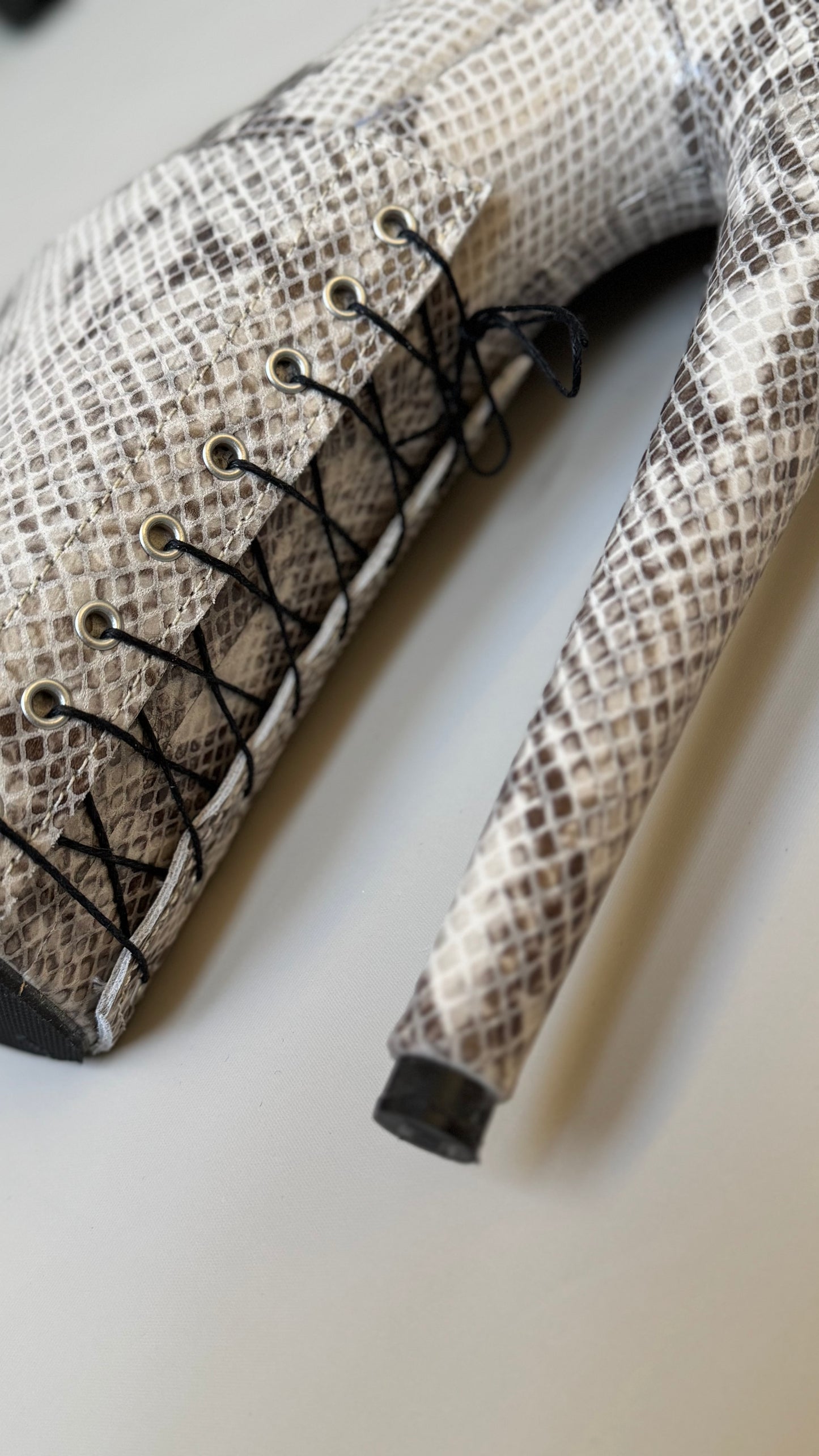 PRE-ORDER SNAKES Overknee