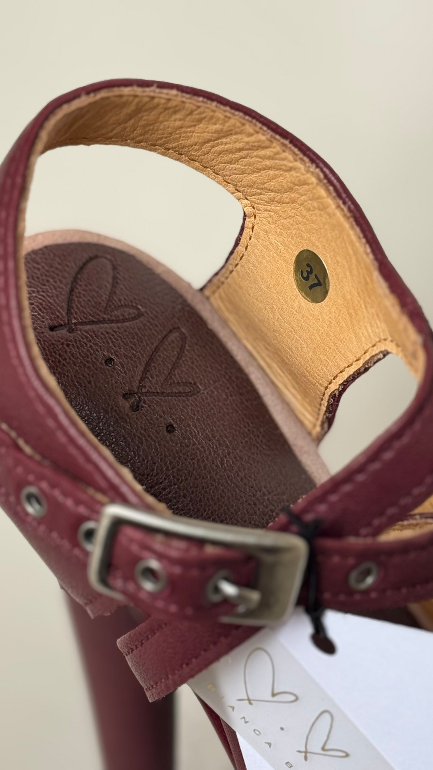 BURGUNDY WINE Sandal