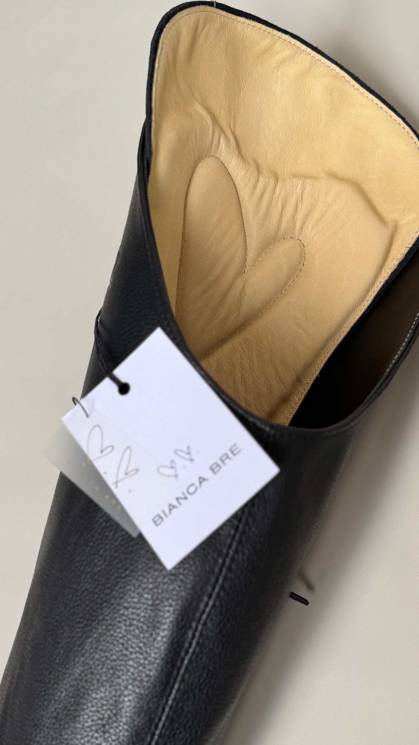 PRE-ORDER BLACK CAVIAR Overknee